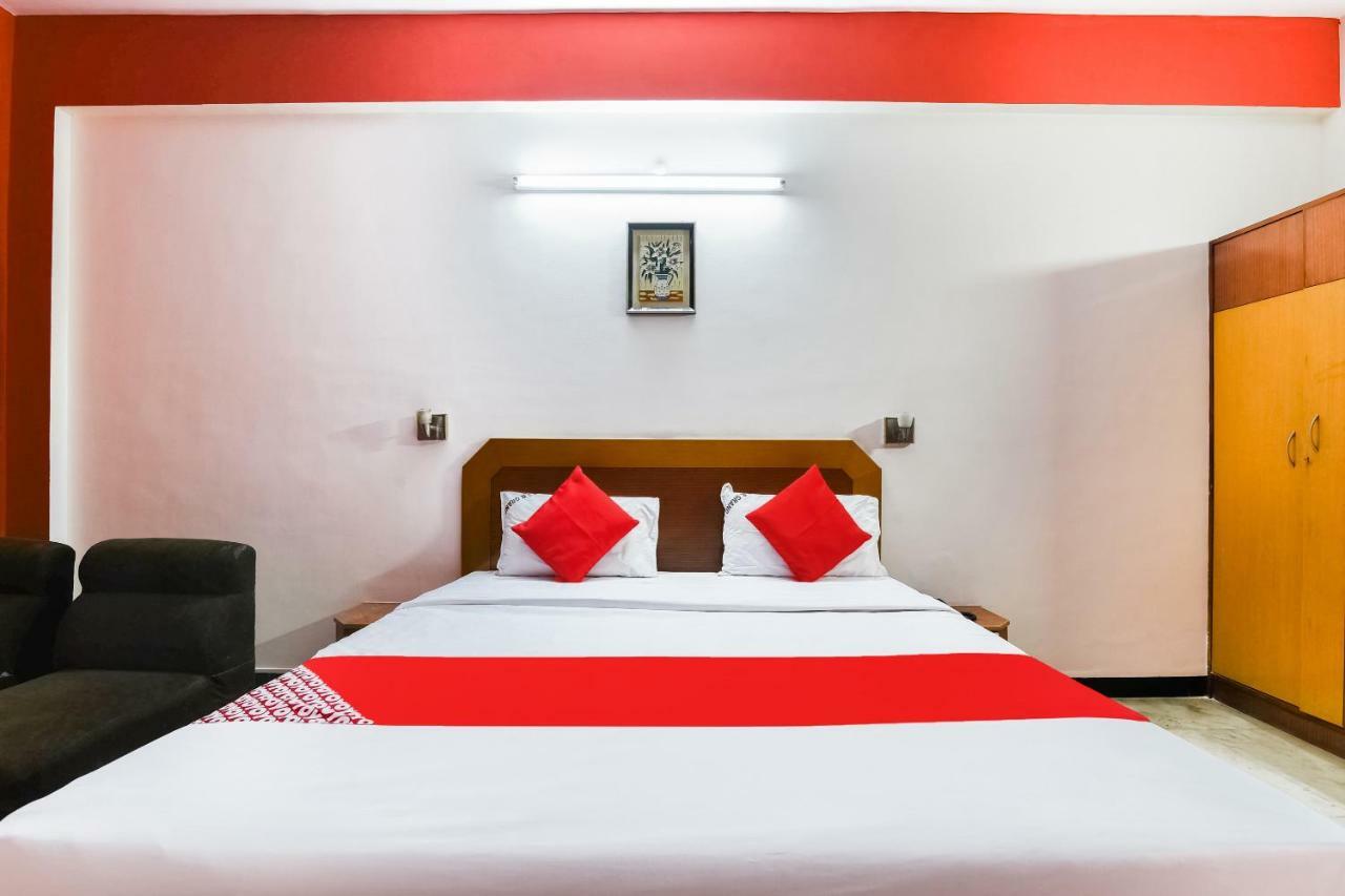 Oyo 48251 Dsr Grand Hotel Krishnagiri Екстериор снимка