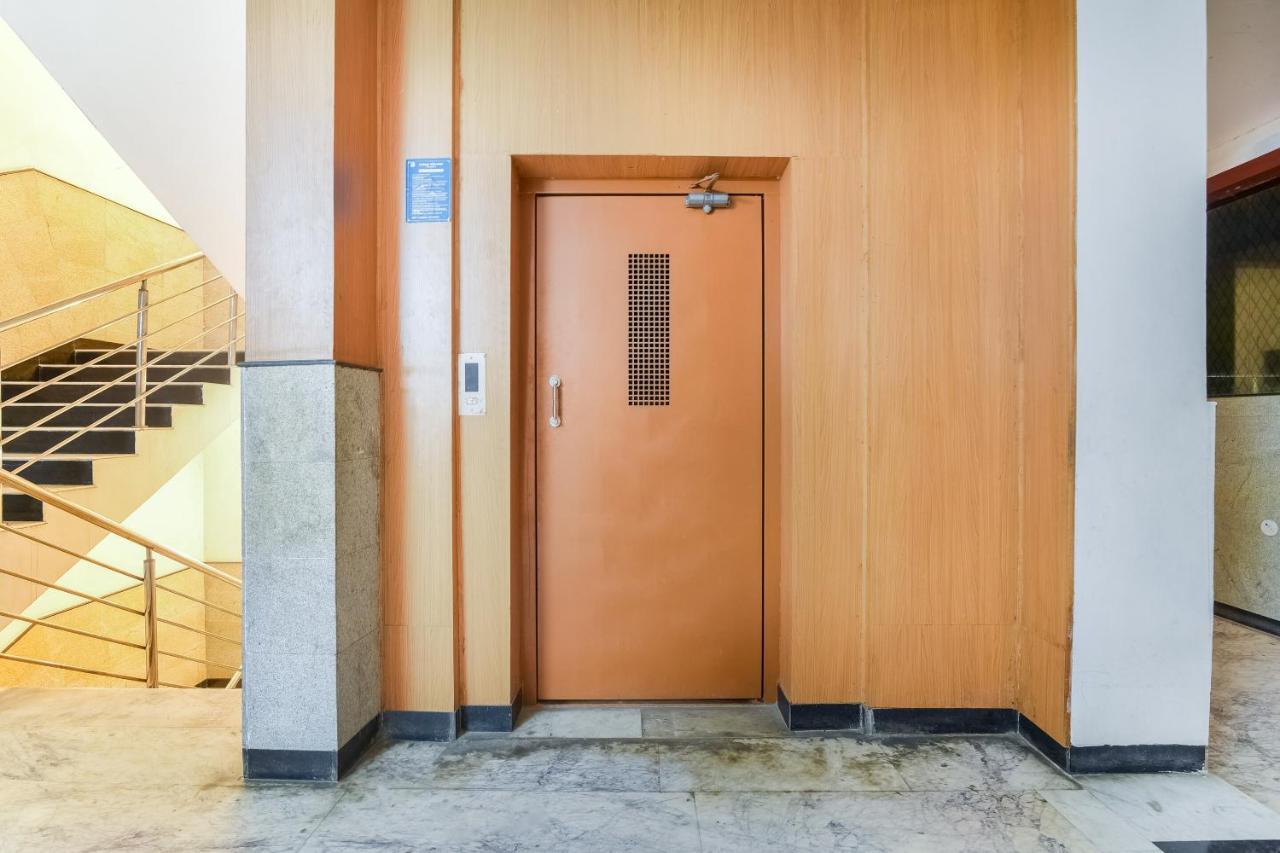 Oyo 48251 Dsr Grand Hotel Krishnagiri Екстериор снимка